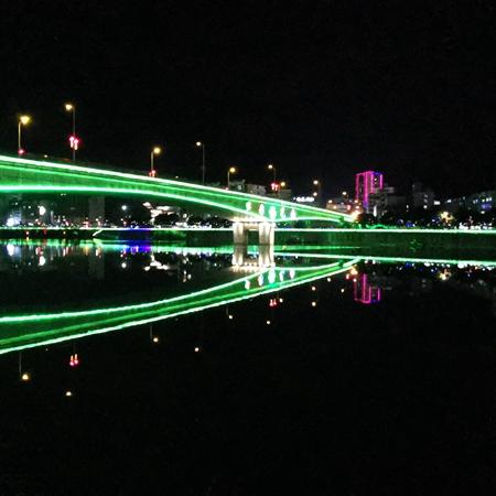 广西环江今日天气佳，工程推进带动经济发展，文化活动丰富市民生活