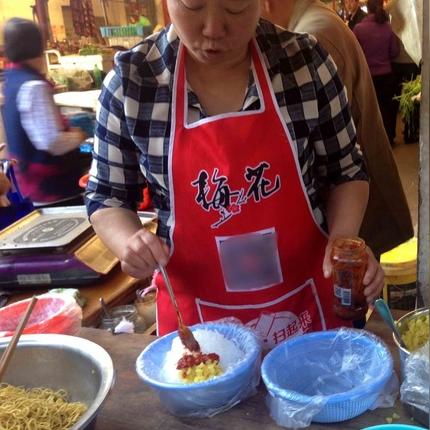 粉条市场价格波动，关注当地动态，传统美食需求持续上升。