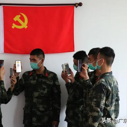 豫东小兵成长历程,小兵老爸陪伴下的家庭温情视频热议