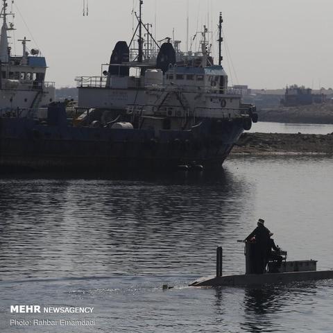 世界领先无人潜艇，自主探测与深海侦察的尖端科技