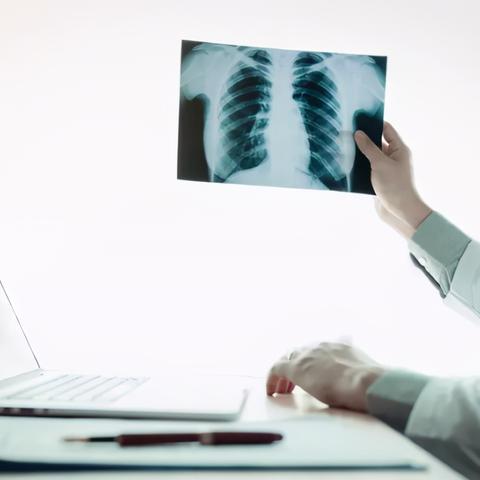 密歇根今日新闻头条，密歇根州新冠疫情最新消息