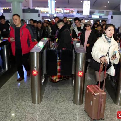 伊宁头条今天新闻，伊宁新闻消息头条