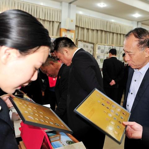 平顶山头条今晚新闻直播，平顶山本地新闻