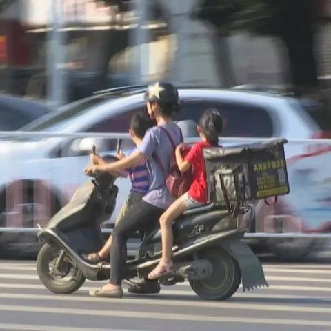风凰山摩托车事故视频最新,凤凰山摩托车市场搬到哪里去了