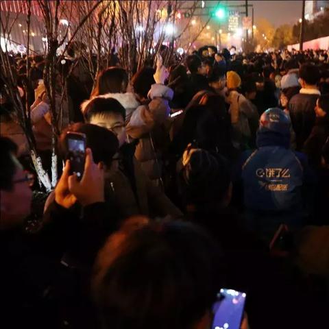 外卖消费人群特点解析,年轻、忙碌,注重便捷与健康饮食需求大增