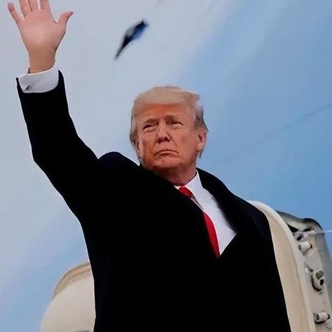 乌克兰军衔等级肩章图片详解,清晰展示军衔标识