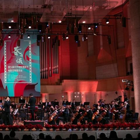 京剧融合佳作排名榜,传统韵味与现代风采并存的歌曲