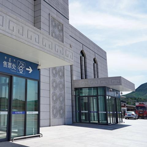 阜蒙高铁发生意外事故,紧急救援进行中,原因待查,交通受影响