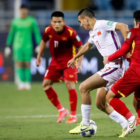 国外男足教练动态,辞职背后原因及影响解析