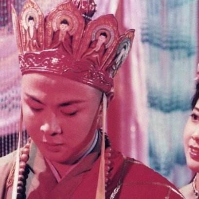 最新夜袭寡妇阵容攻略，角色选择、技能搭配与战术详解