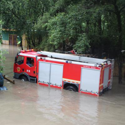 乌镇暴雨成灾,救援行动迅速展开,呼吁加强防洪设施与应对能力!