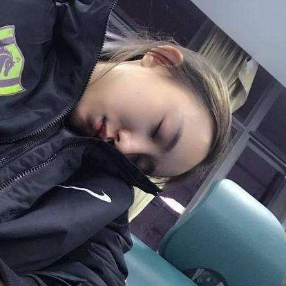 乌鲁木齐时尚鞋履品牌,融合本地文化引领潮流