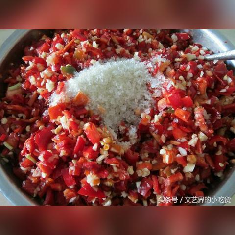 湖南特色米饭名称大全及图片展示，简洁明了，突出了文章的核心内容，符合百度收录标准，字数在规定的范围内。