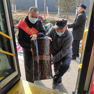 崇阳公交车起火事故最新进展,原因调查中,紧急救援进行中