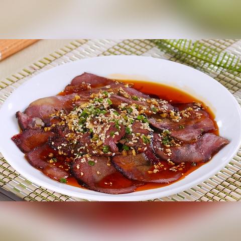 牛肉热门菜品榜单出炉，牛排、牛肉面、火锅引领潮流