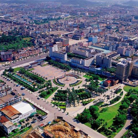 东莞公园打人案细节曝光，公众高度关注案件进展及后续处理