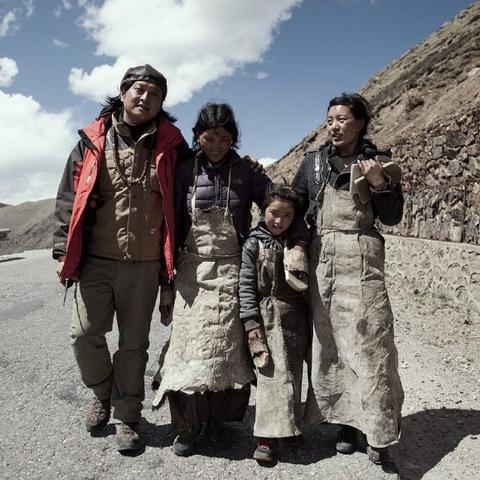 探索吹烟文化魅力,视频平台汇聚精彩内容