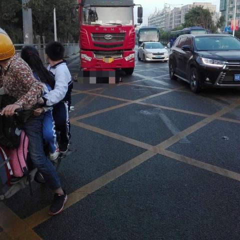 深圳单车摔伤事件进展及关注细节,呼吁公正处理保障受伤者权益