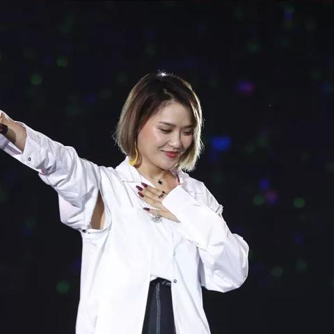 庄心妍深圳荧屏展星光,影视产业备受瞩目