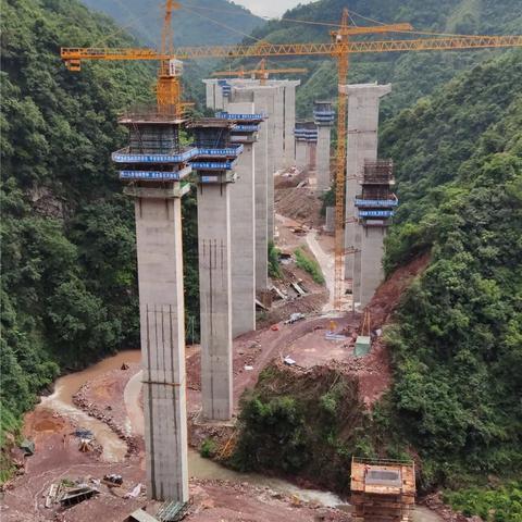 象州高速驾驶之旅,沿途风光尽收眼底,启程心动旅程!
