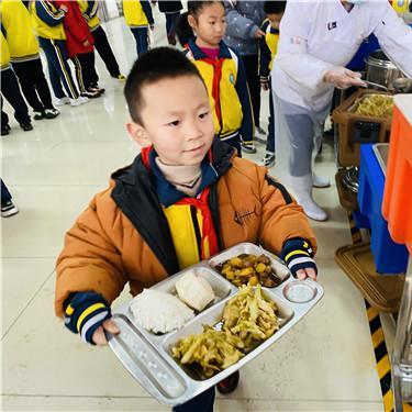 红旗下的环保创新 第3页