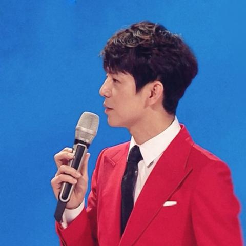 央视跨年晚会视听盛宴，曲目解读与精彩瞬间回顾