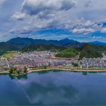 杭州度假胜地二居室房源出售，自然与繁华交融的舒适居所