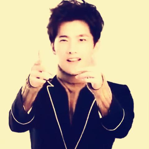 国外抿嘴大神榜单新鲜出炉,魅力翘楚引领潮流