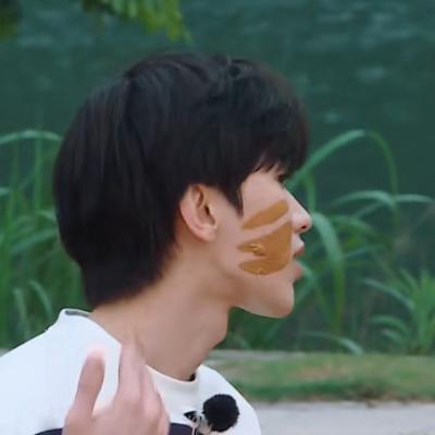 奔跑吧泥潭最新嘉宾名单曝光,明星互动引热议